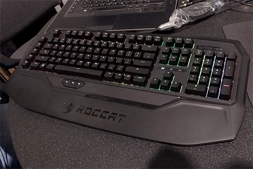 画像ギャラリー No.002のサムネイル画像 / ［CES 2016］ROCCAT，フルカラーLED搭載のメカニカルキーボード「Ryos MK FX」と重量210gのオープンエア型ヘッドセット「Renga」を披露