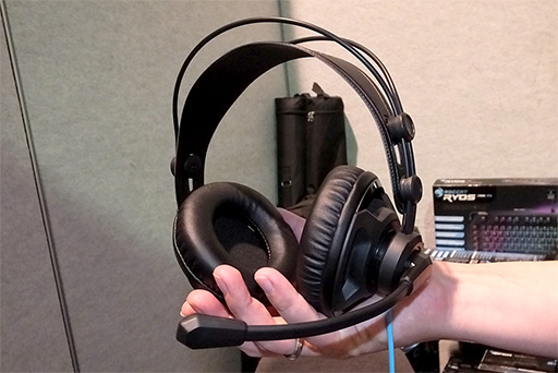画像ギャラリー No.008のサムネイル画像 / ［CES 2016］ROCCAT，フルカラーLED搭載のメカニカルキーボード「Ryos MK FX」と重量210gのオープンエア型ヘッドセット「Renga」を披露