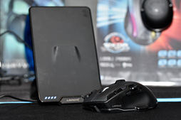 画像ギャラリー No.010のサムネイル画像 / ［COMPUTEX］ROCCATの「ワイヤードの操作感を持つワイヤレス」なゲーマー向けマウス「Leadr」に触ってきた