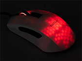 画像ギャラリー No.024のサムネイル画像 / 【PR】重量約68gのROCCAT製軽量マウス「Burst Pro」は,軽いだけでなくゲーマー向けマウスのトレンドを押さえた優れたマウスだ