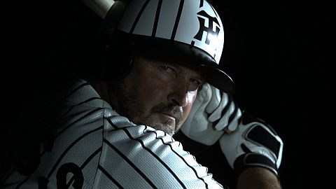 画像ギャラリー No.002のサムネイル画像 / 「プロ野球オーナーズリーグ」,新CMに元阪神のランディ・バース氏が登場
