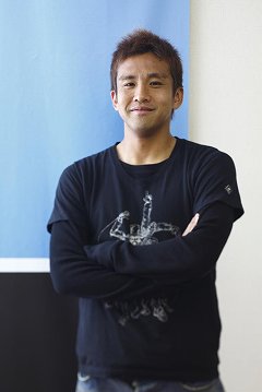 画像ギャラリー No.002のサムネイル画像 / 「サカつくDS ワールドチャレンジ2010」インタビュー第2回は稲本選手