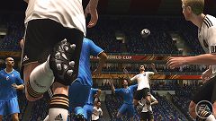 画像ギャラリー No.009のサムネイル画像 / 「2010 FIFA ワールドカップ 南アフリカ大会」の発表会が開催。ベッキー・クルーエルの“可愛いにもほどがある”ゴールパフォーマンスも