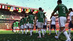 画像ギャラリー No.011のサムネイル画像 / 「2010 FIFA ワールドカップ 南アフリカ大会」の発表会が開催。ベッキー・クルーエルの“可愛いにもほどがある”ゴールパフォーマンスも