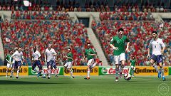 画像ギャラリー No.023のサムネイル画像 / 「2010 FIFA ワールドカップ 南アフリカ大会」の発表会が開催。ベッキー・クルーエルの“可愛いにもほどがある”ゴールパフォーマンスも