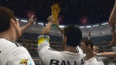 画像ギャラリー No.047のサムネイル画像 / 「2010 FIFA ワールドカップ 南アフリカ大会」の発表会が開催。ベッキー・クルーエルの“可愛いにもほどがある”ゴールパフォーマンスも