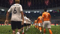 画像ギャラリー No.048のサムネイル画像 / 「2010 FIFA ワールドカップ 南アフリカ大会」の発表会が開催。ベッキー・クルーエルの“可愛いにもほどがある”ゴールパフォーマンスも