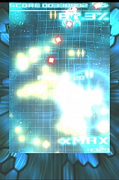 画像ギャラリー No.006のサムネイル画像 / 光と音に酔いしれる新感覚。スマートフォン向けシューティングゲーム「テクノトランサー」を紹介する「(ほぼ)日刊スマホゲーム通信」第377回