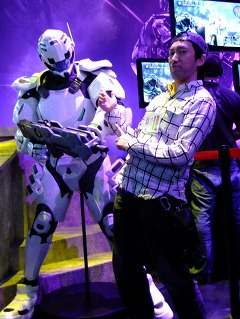 画像ギャラリー No.002のサムネイル画像 / ［E3 2010］シングル専用だから実現できた超絶クオリティ。「VANQUISH」プレイアブルデモ体験レポート＆三上真司氏ショートインタビュー