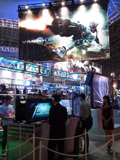 画像ギャラリー No.004のサムネイル画像 / ［TGS 2010］とにかく丁寧に作りこんであるTPS「VANQUISH」のTGSバージョンをプレイ。体験版とは異なる2ステージの演出は，格好良すぎるにもほどがある