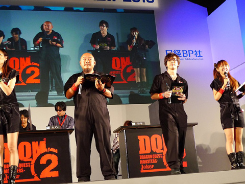 画像ギャラリー No.001のサムネイル画像 / ［TGS 2010］DQMJシリーズの新作「ドラゴンクエストモンスターズ ジョーカー2 プロフェッショナル」の発売が決定！　安元洋貴氏や堀井雄二氏もやってきた「DQMJ2 Great Masters'GP」決勝大会