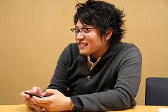 画像ギャラリー No.005のサムネイル画像 / ［iPhone］読者プレゼントをかけた真剣勝負。iPhone/iPod touch版「ストリートファイターIV」で，カプコンの人とガチで対戦してみた