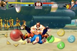 画像ギャラリー No.004のサムネイル画像 / iPhone/iPod touch版「ストリートファイターIV」でもスクリューパイルドライバーを決めろ。キャミィに続く追加キャラクター・ザンギエフの参戦が決定