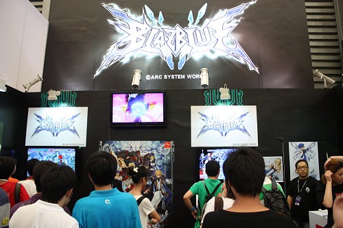 画像ギャラリー No.004のサムネイル画像 / ［CJ 2010］「BLAZBLUE」のアークシステムワークスがブース出展。中国で対戦格闘ゲームの人気はあるのか。そして中国市場で必要なものとは？