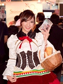 画像ギャラリー No.026のサムネイル画像 / ［TGS 2010］キャバ嬢，国際的映画女優から水着まで。過去最大規模（当社比）でお届けするTGSコンパニオン写真集を掲載