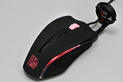 画像ギャラリー No.004のサムネイル画像 / ［COMPUTEX］Tt eSPORTSからまさかの“冷却ファン付きマウス”が登場。展示に先駆けて製品写真を撮影してみた