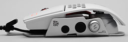 画像ギャラリー No.013のサムネイル画像 / モビルスーツっぽいかも。ThermaltakeとBMWのコラボマウス「Level 10 M」が台湾から届いたので弄ってみた 