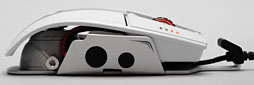 画像ギャラリー No.014のサムネイル画像 / モビルスーツっぽいかも。ThermaltakeとBMWのコラボマウス「Level 10 M」が台湾から届いたので弄ってみた 