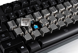 画像ギャラリー No.008のサムネイル画像 / メタルパーツでキートップもヒンヤリ？ Tt eSPORTS製ゲーマー向けキーボード用の金属キートップが国内発売決定