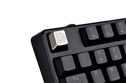 画像ギャラリー No.012のサムネイル画像 / メタルパーツでキートップもヒンヤリ？ Tt eSPORTS製ゲーマー向けキーボード用の金属キートップが国内発売決定