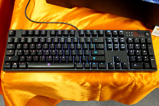 画像ギャラリー No.002のサムネイル画像 / Tt eSPORTS,フルカラーLED搭載のゲーマー向けキーボード「POSEIDON Z RGB」を国内初披露。7月発売で想定売価は1万3000円程度に