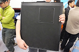 画像ギャラリー No.010のサムネイル画像 / Tt eSPORTS,フルカラーLED搭載のゲーマー向けキーボード「POSEIDON Z RGB」を国内初披露。7月発売で想定売価は1万3000円程度に