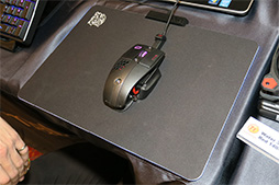 画像ギャラリー No.013のサムネイル画像 / ［CES 2017］正式発表前のゲーマー向けキーボードを複数目撃。Thermaltakeブースレポート