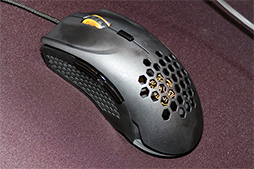画像ギャラリー No.015のサムネイル画像 / ［CES 2017］正式発表前のゲーマー向けキーボードを複数目撃。Thermaltakeブースレポート