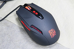 画像ギャラリー No.011のサムネイル画像 / Tt eSPORTSのゲーマー向けチェアは椅子で寝るクセのある人向け? Thermaltakeのイベントでゲーマー向け新製品をチェックしてきた