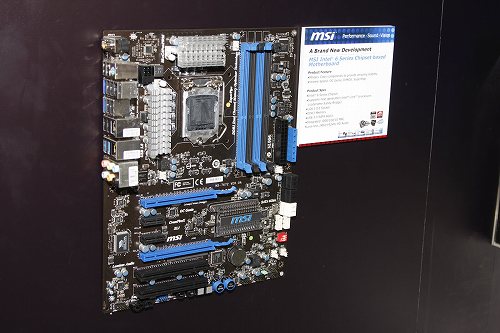 画像ギャラリー No.003のサムネイル画像 / ［COMPUTEX］Sandy Bridge対応のIntel 6マザーボードを各社が展示