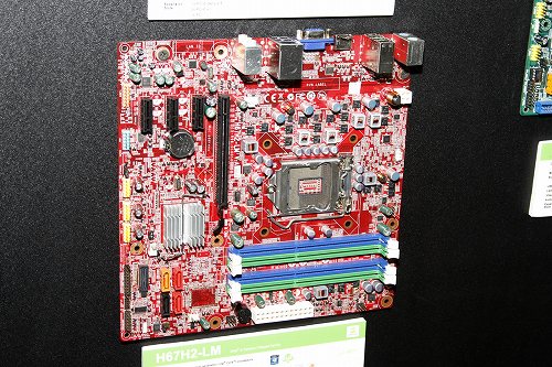 画像ギャラリー No.008のサムネイル画像 / ［COMPUTEX］Sandy Bridge対応のIntel 6マザーボードを各社が展示