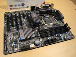 画像ギャラリー No.006のサムネイル画像 / ［IDF］GIGABYTE，SLI＆CFX対応の「Intel P67 Express」搭載マザー2製品を公開