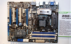 画像ギャラリー No.003のサムネイル画像 / ［CeBIT］「Intel Z68 Express」で，Sandy Bridge統合型グラフィックスと単体GPUはどのように動くのか。カギを握るのはあの企業