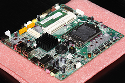 画像ギャラリー No.011のサムネイル画像 / ［CeBIT］Intel，単体GPUとSandy Bridge側GPUコアの併用を可能にするGPU仮想化技術「Virtu GPU Virtualization」をアピール