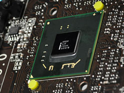 画像ギャラリー No.002のサムネイル画像 / Intel 6シリーズの最上位チップセット「Z68」登場。MSI製の搭載マザーボード「Z68A-GD80」をチェックしてみる
