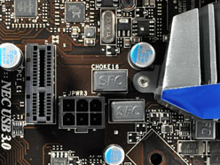 画像ギャラリー No.012のサムネイル画像 / Intel 6シリーズの最上位チップセット「Z68」登場。MSI製の搭載マザーボード「Z68A-GD80」をチェックしてみる
