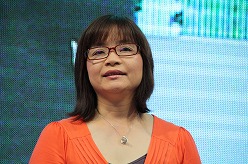 画像ギャラリー No.003のサムネイル画像 / ［TGS 2010］“9月21日正式サービス開始”がアナウンスされたイベント「DIVINA Special Stage」のレポート記事を掲載
