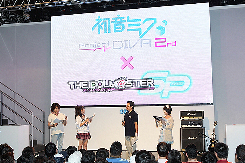 画像ギャラリー No.002のサムネイル画像 / ［TGS 2010］DLC「StargazeR」「初音ミクの消失」の配信が決定！ アイマス声優も駆けつけた「初音ミク -Project DIVA- 2nd」ステージレポート