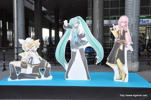画像ギャラリー No.042のサムネイル画像 / 初音ミク1年振りのソロコンサート。「初音ミク ライブ パーティー 2011 -39's LIVE IN TOKYO」の模様をレポート
