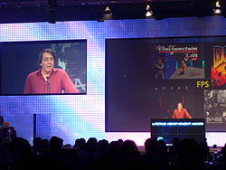 画像ギャラリー No.005のサムネイル画像 / ［GDC 2010］Game Developers Choice Awards授賞式では，Warren Spectorに呼ばれてWill Wrightが現れ，John Carmackがどんだけロックかを証明した