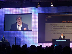画像ギャラリー No.007のサムネイル画像 / ［GDC 2010］Game Developers Choice Awards授賞式では，Warren Spectorに呼ばれてWill Wrightが現れ，John Carmackがどんだけロックかを証明した