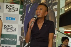 画像ギャラリー No.006のサムネイル画像 / 手島 優さんのトークには名越総合監督もタジタジ? 「クロヒョウ 龍が如く新章」発売記念イベントレポートを掲載