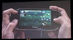 画像ギャラリー No.003のサムネイル画像 / “モンハン持ち”に変化は？　「PlayStation Meeting 2011」で披露されたNGP上で動く「MHP3rd」をムービーでチェック