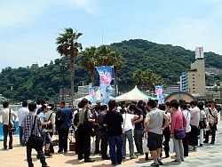 画像ギャラリー No.001のサムネイル画像 / 満点彼氏諸君,熱海で一生の思い出作りをしようじゃないか!「熱海 ラブプラス現象(まつり)キャンペーン」の見どころをレポート