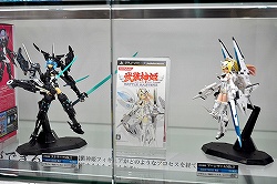 画像ギャラリー No.005のサムネイル画像 / 「東京ミッドタウン店をKONAMIの情報発信基地にしたい」コナミスタイルのアンテナショップが本日六本木にグランドオープン。「MGSPW」「ラブプラス」のショーケース展示や限定グッズの販売も