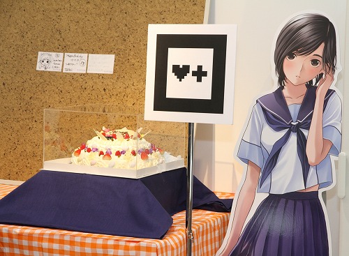 画像ギャラリー No.020のサムネイル画像 / 前日20:00から並ぶ“マナカレシ”も……? コナミスタイル東京ミッドタウン店が“マナカ バースデー ウィーク”に沸く