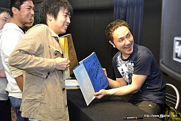 画像ギャラリー No.060のサムネイル画像 / 「Solatorobo」完全設定資料集Vol.3はサントラ完全版や単行本が付く豪華仕様に。Vol.1&Vol.2のサイン会&プレゼント抽選会の模様をレポート
