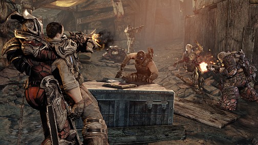 画像ギャラリー No.004のサムネイル画像 / レトロランサーやソードオフ・ショットガンの使い勝手は? 「Gears of War 3」メディア向けマルチプレイ体験会レポートを掲載
