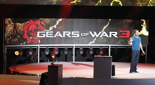 画像ギャラリー No.003のサムネイル画像 / ［E3 2011］100万人のゲーマーが予約したシリーズ最新作，「Gears of War 3」のデモプレイが公開に。今作では“動くカバーポイント”が登場？