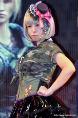 画像ギャラリー No.021のサムネイル画像 / 本日発売の「Gears of War 3」，FUJIWARA，椿鬼奴さん，あやまんJAPANが発売を祝福しに駆けつけた，発売記念イベントの模様をレポート